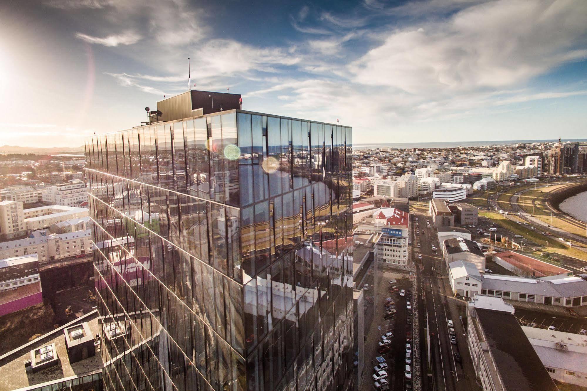Tower Suites Reykjavik Bagian luar foto