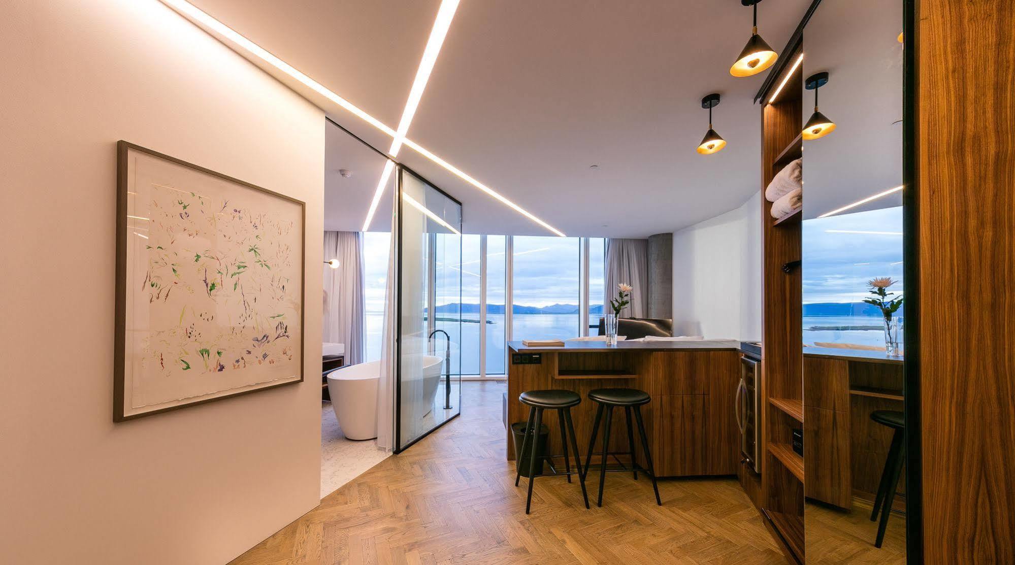 Tower Suites Reykjavik Bagian luar foto