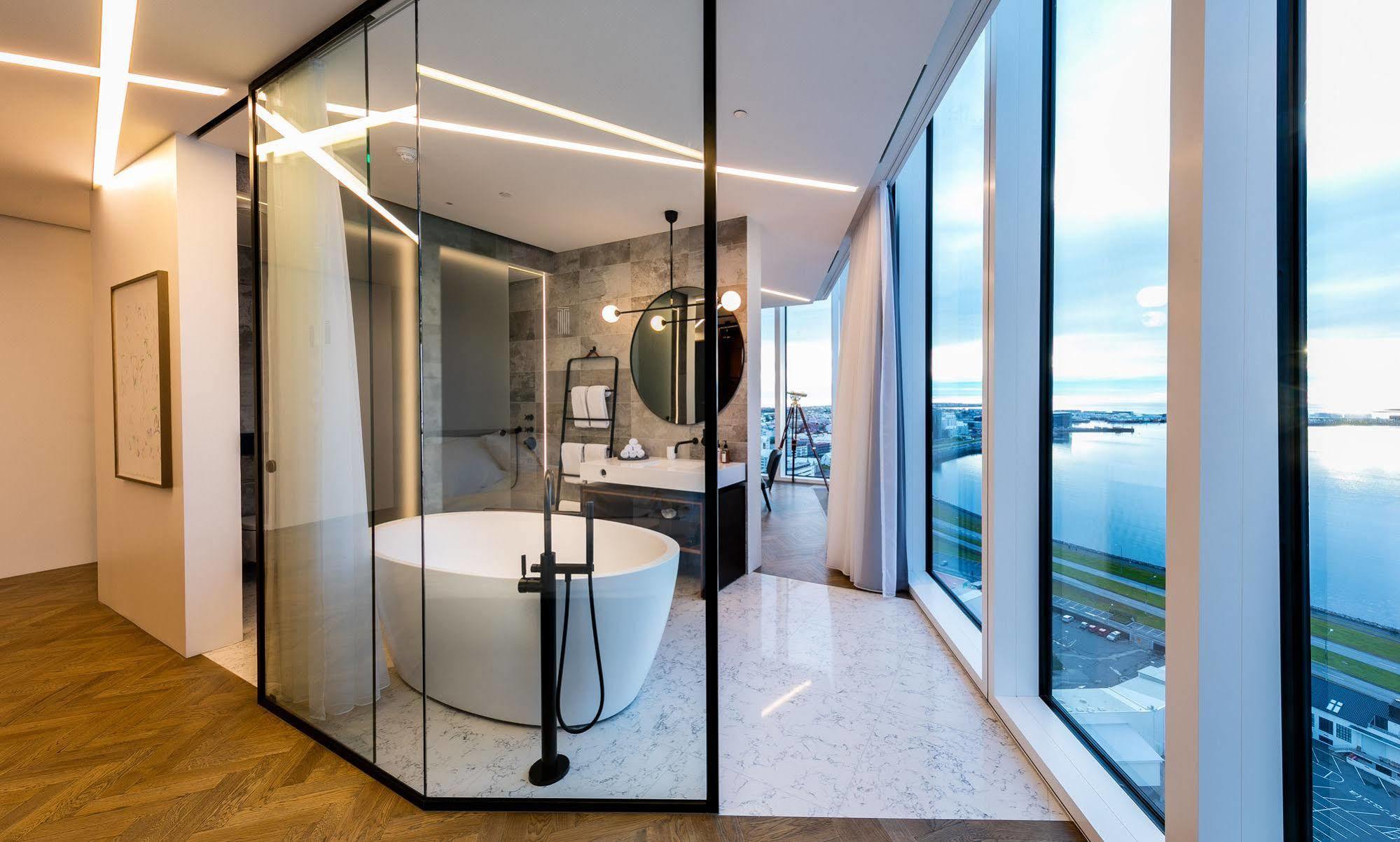 Tower Suites Reykjavik Bagian luar foto
