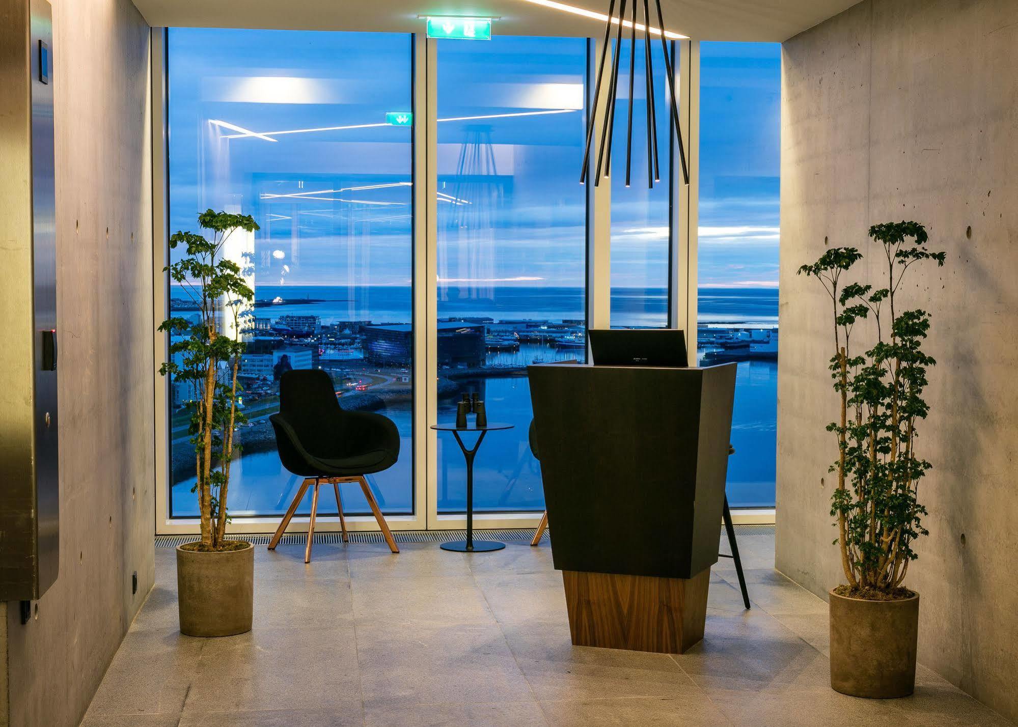 Tower Suites Reykjavik Bagian luar foto