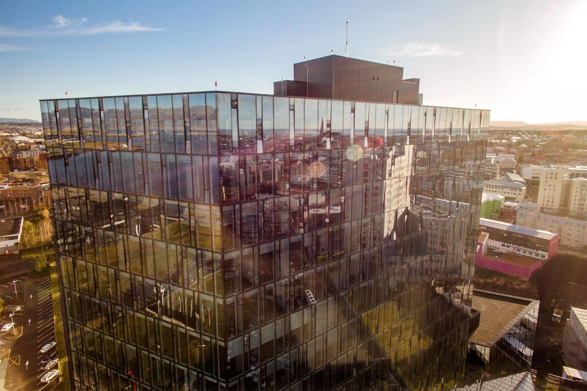 Tower Suites Reykjavik Bagian luar foto